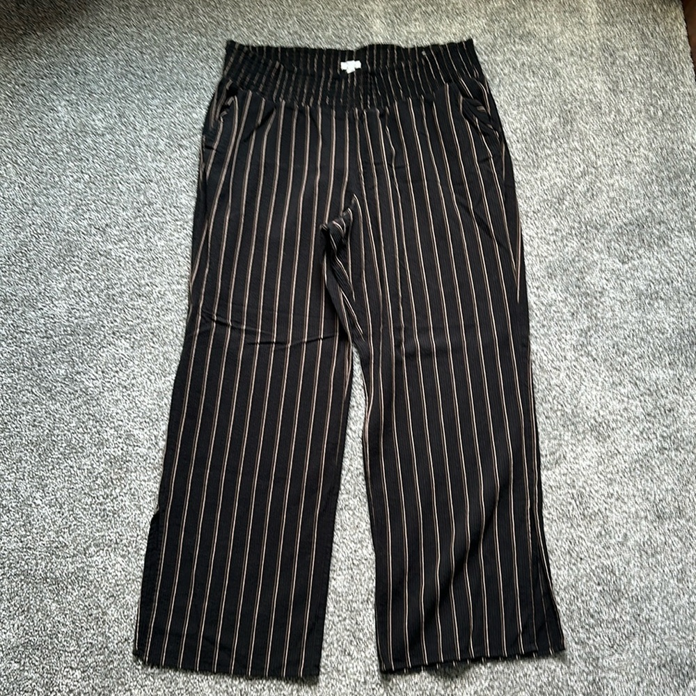 Wide Leg Black Pinstripe Pull-On Pants